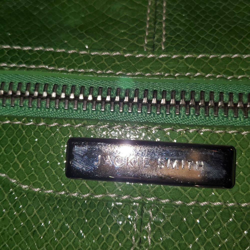 Crossbody or tote handbag. - Picture 5 of 7